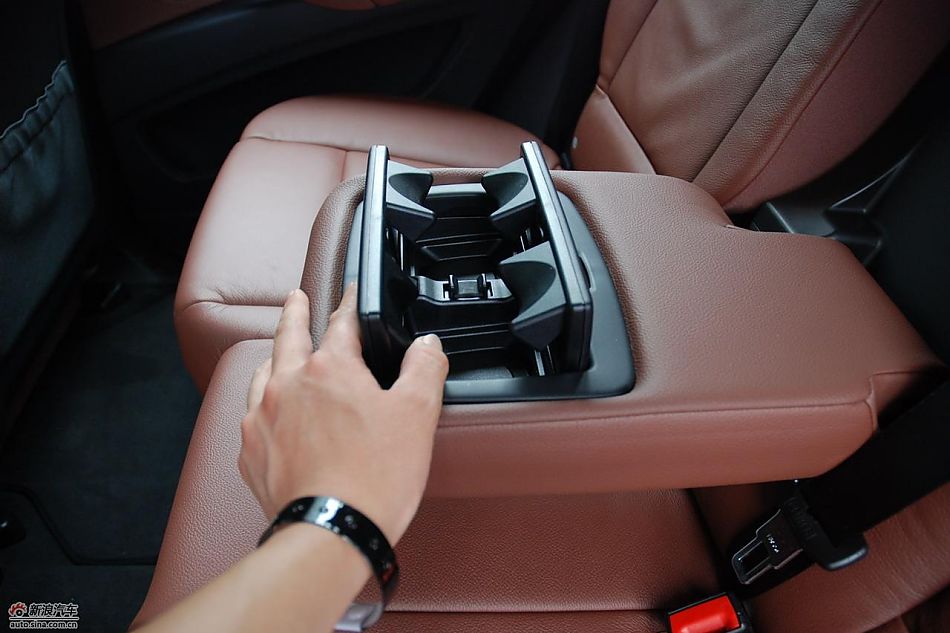 新宝马X5内饰