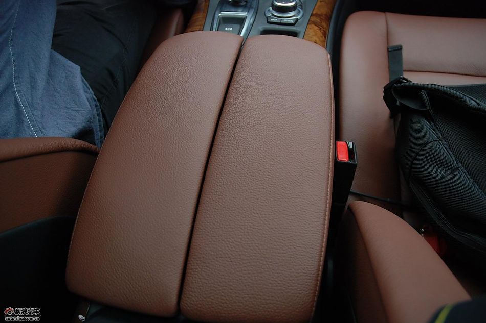 新宝马X5内饰
