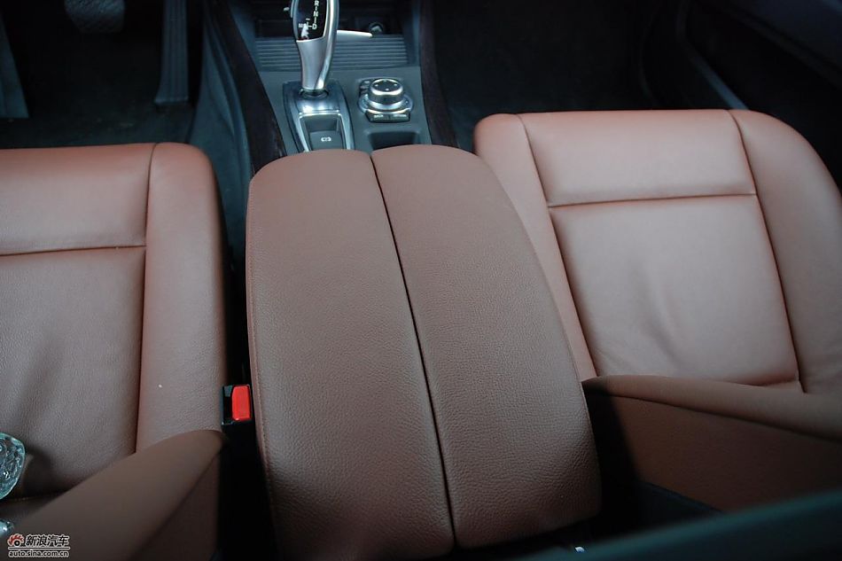 新宝马X5内饰