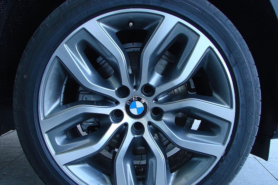 宝马X5 SAV家族珍藏限量版外观