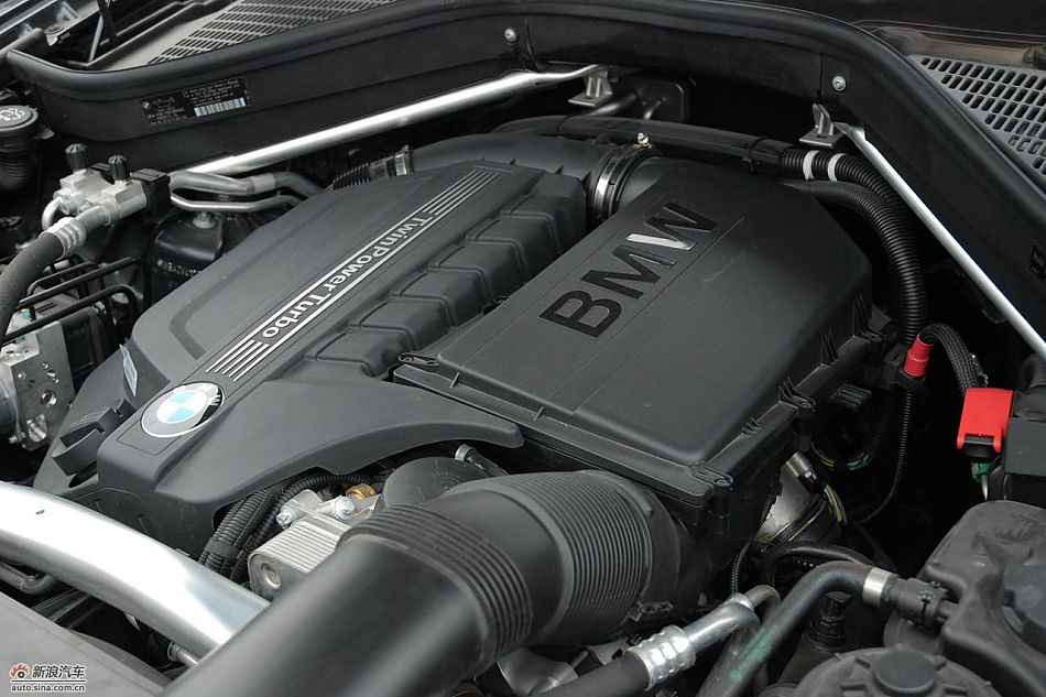 新宝马X5发动机