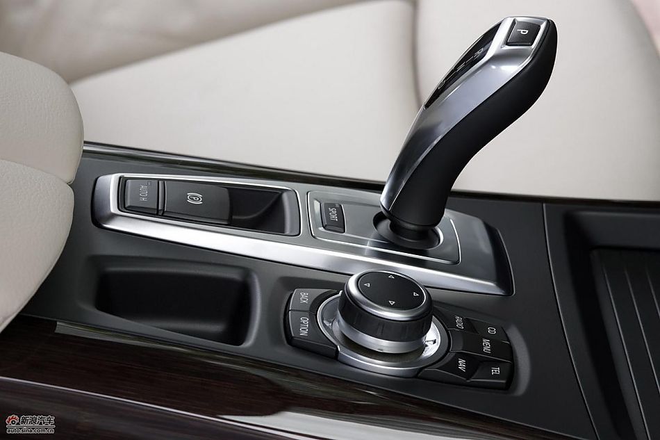 2010款的宝马X5 M