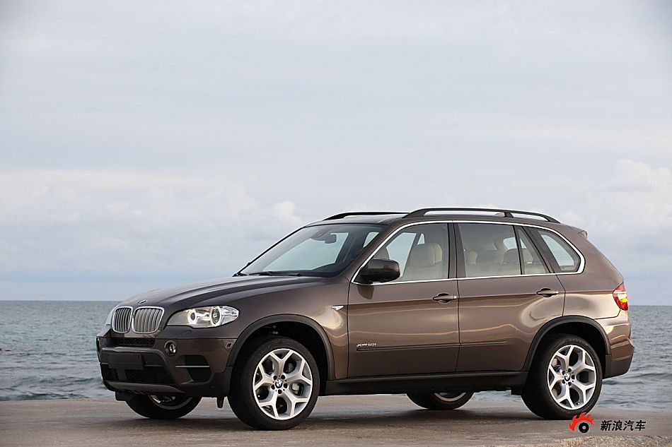 新宝马X5