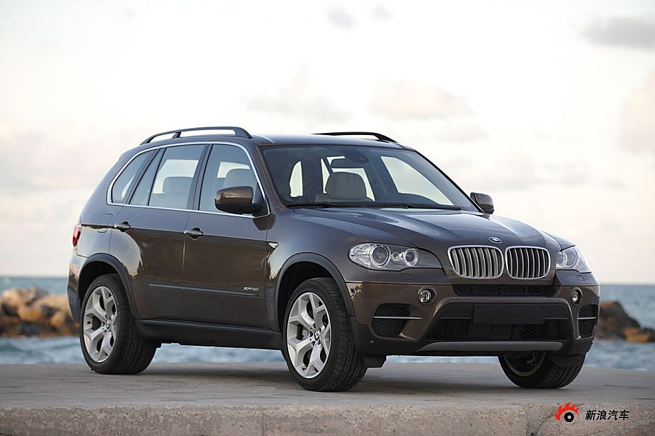 新宝马X5
