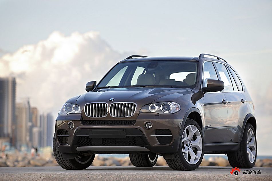 新宝马X5