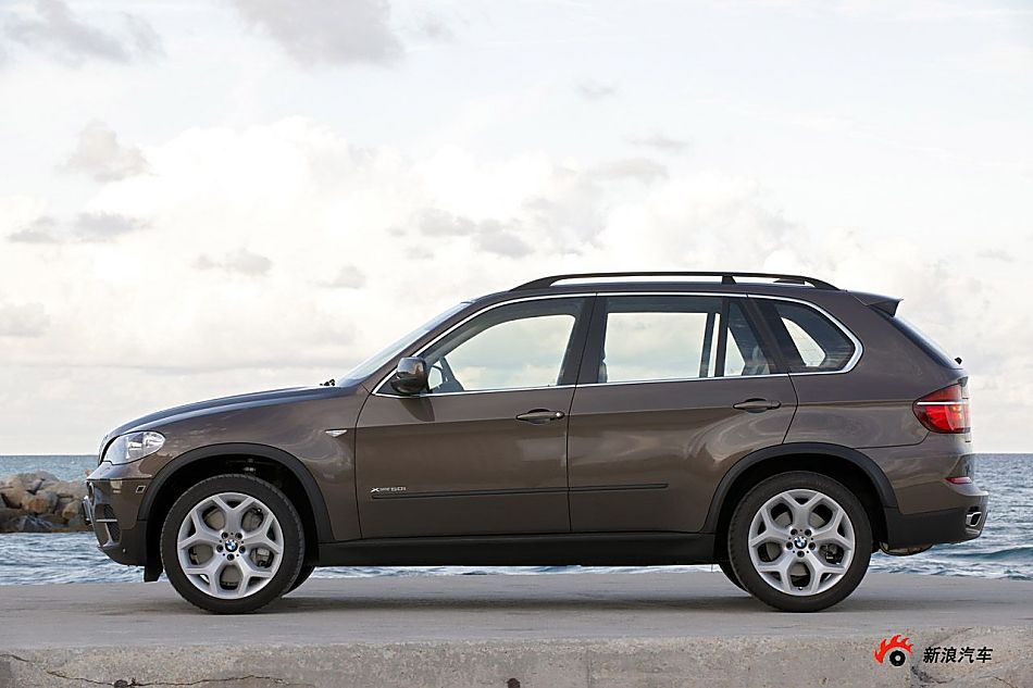 新宝马X5