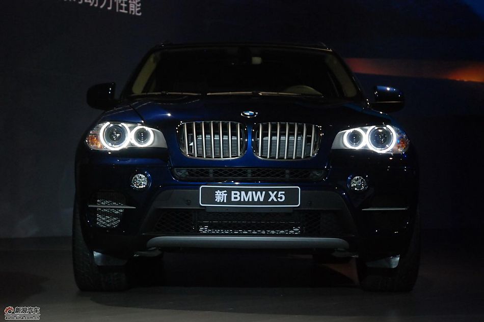 新宝马X5发布会现场图