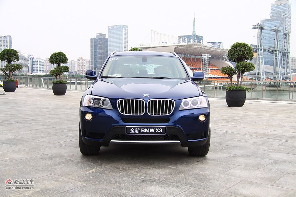图为全新宝马X3外观