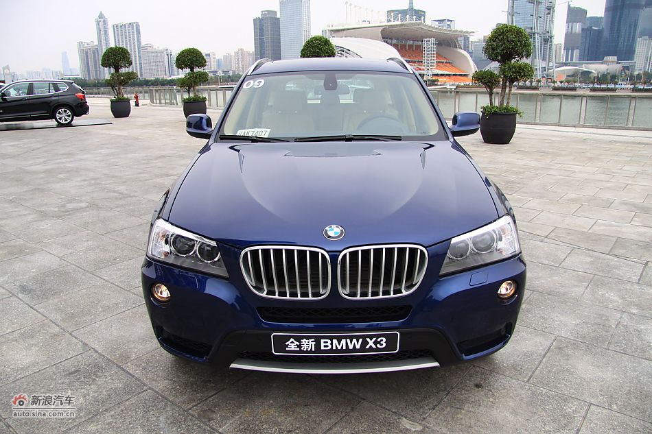 图为全新宝马X3外观