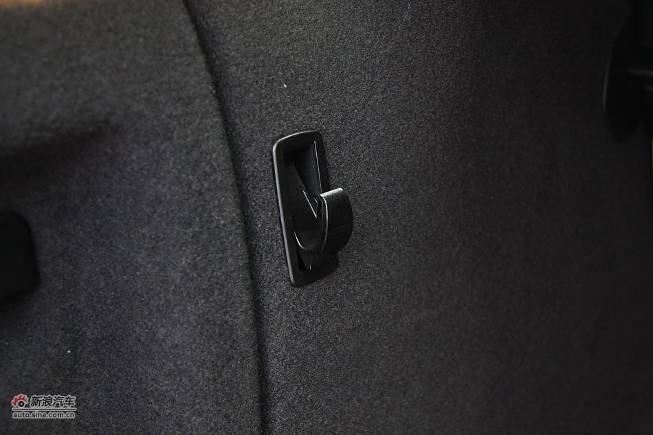 图为全新宝马X3内饰细节