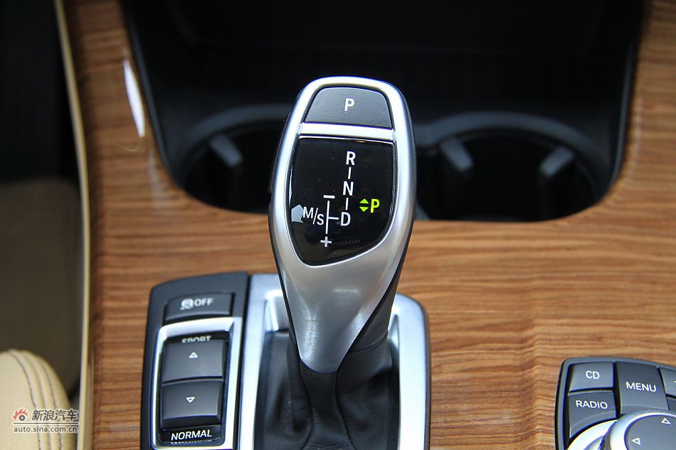 图为全新宝马X3内饰细节