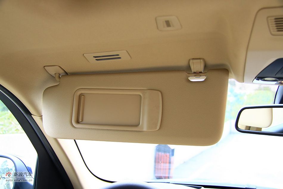 图为全新宝马X3内饰细节