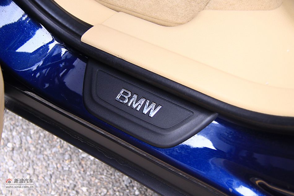 图为全新宝马X3内饰细节