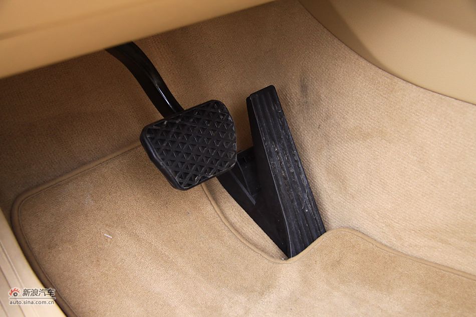 图为全新宝马X3内饰细节