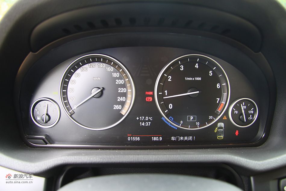图为全新宝马X3内饰细节