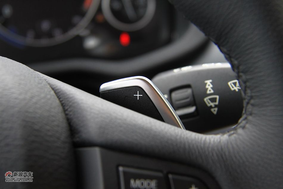 图为全新宝马X3内饰细节