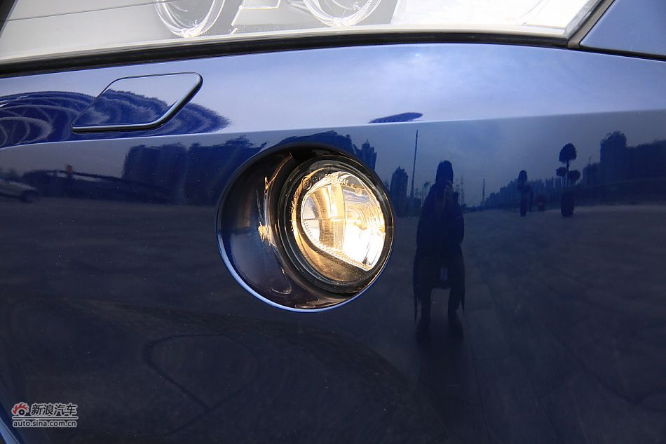 图为全新宝马X3外观细节