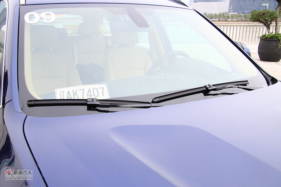 图为全新宝马X3外观细节