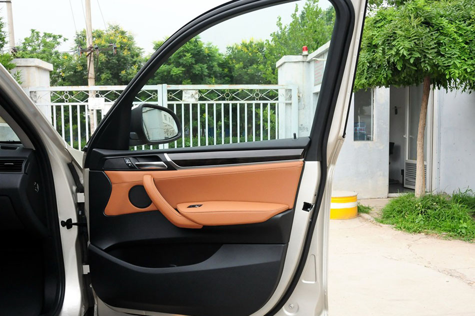 2014款 xDrive28i X设计套装 座椅空间