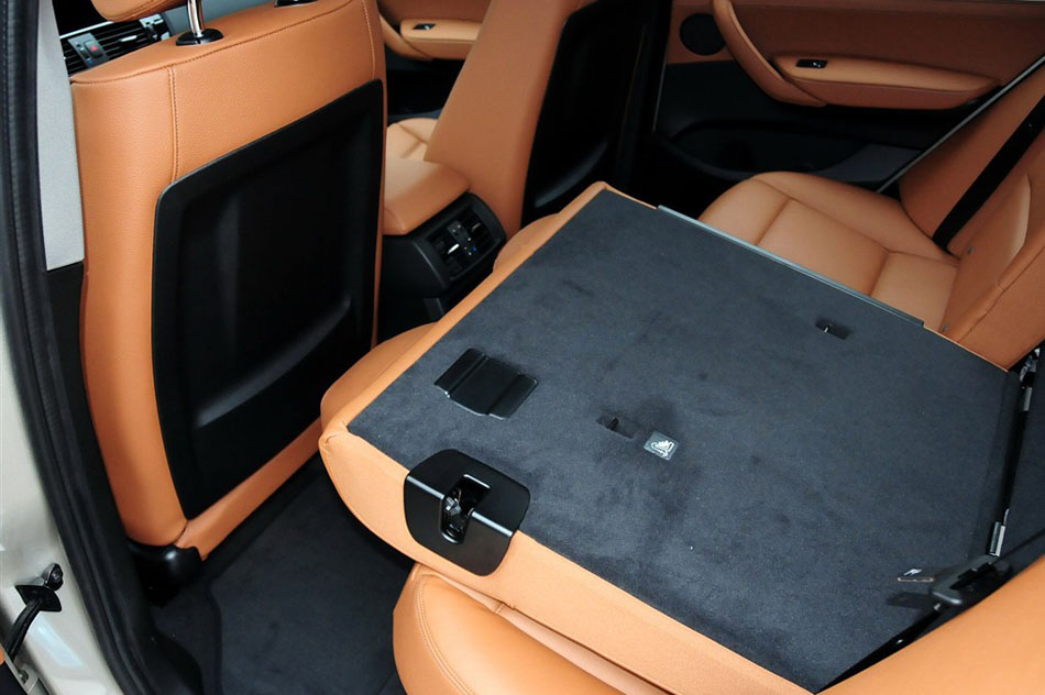 2014款 xDrive28i X设计套装 座椅空间