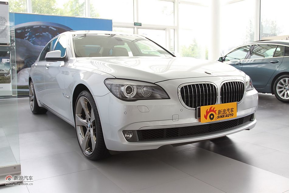2009款宝马740Li豪华型