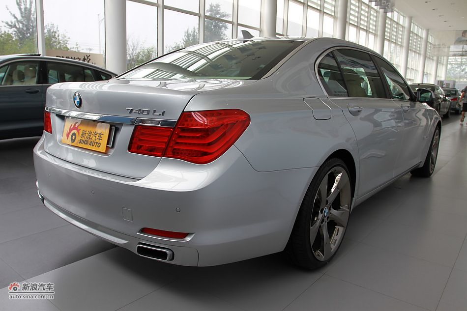 2009款宝马740Li豪华型