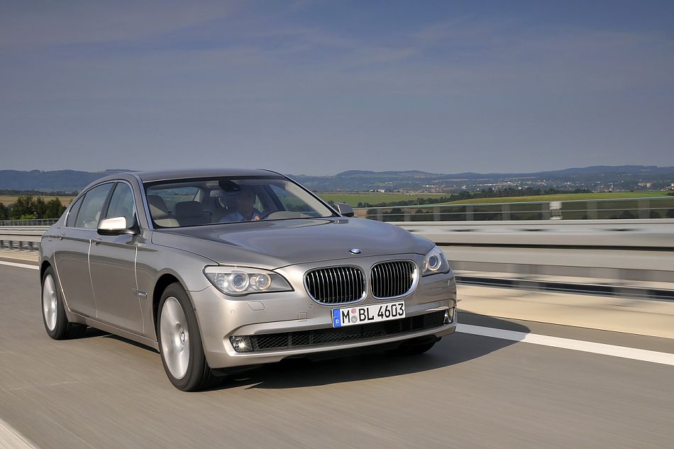 宝马全新一代750Li