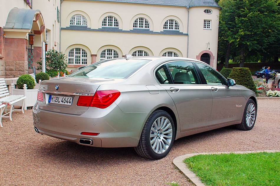 全新宝马7系外观