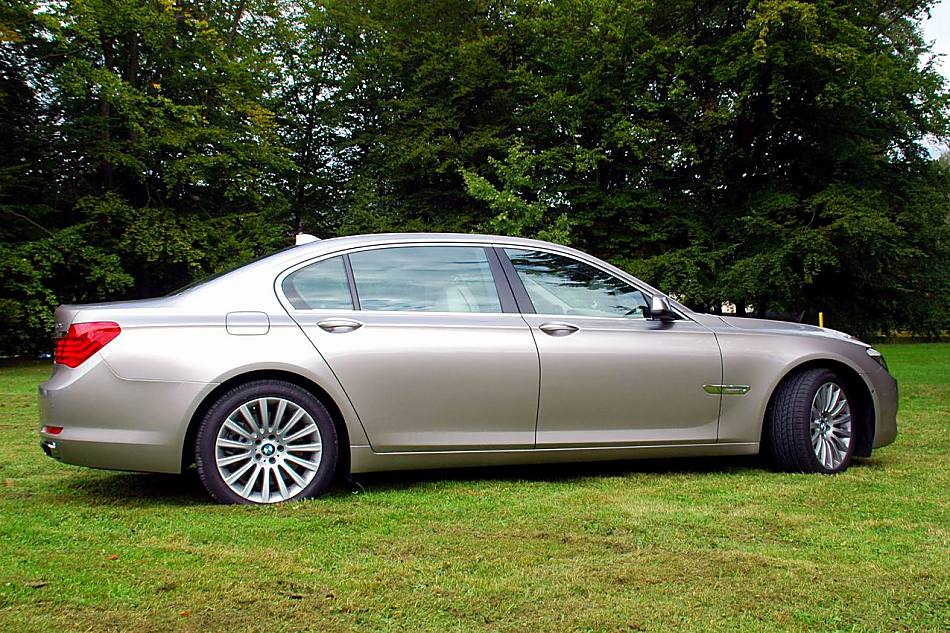 全新宝马7系外观