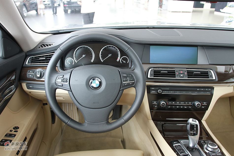 2009款宝马740Li豪华型