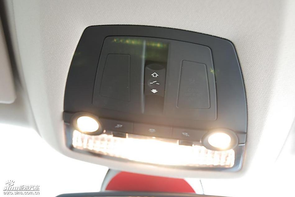 宝马新7系到店内饰实拍图