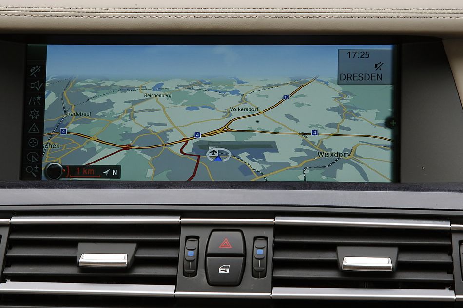 宝马全新一代750Li