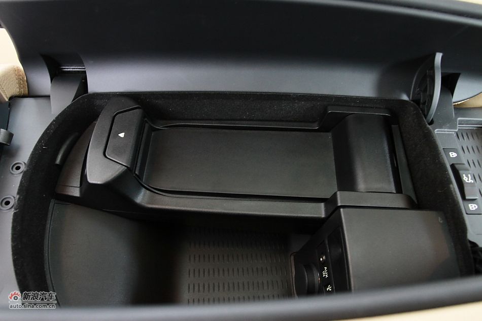 2009款宝马740Li豪华型