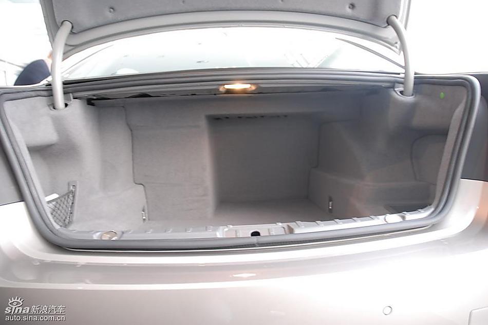 宝马新7系到店内饰实拍图