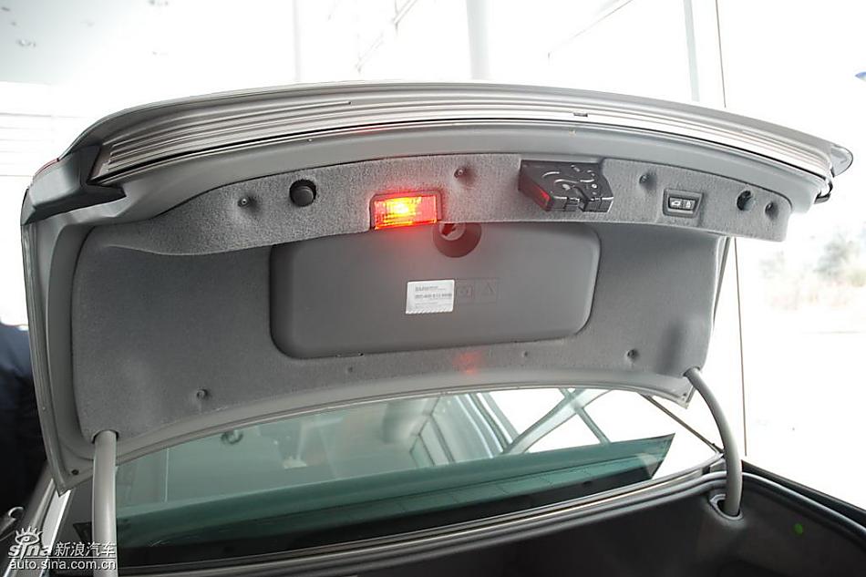 宝马新7系到店内饰实拍图