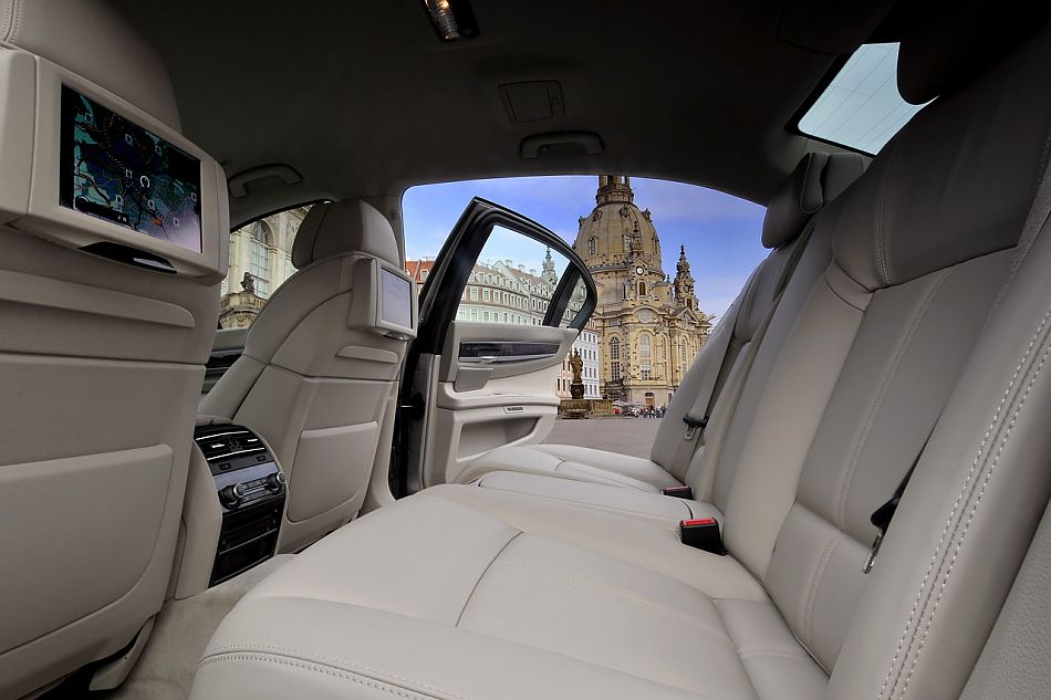 宝马全新一代750Li