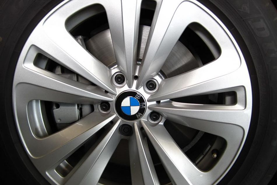 宝马730Li领先型到店实拍组图