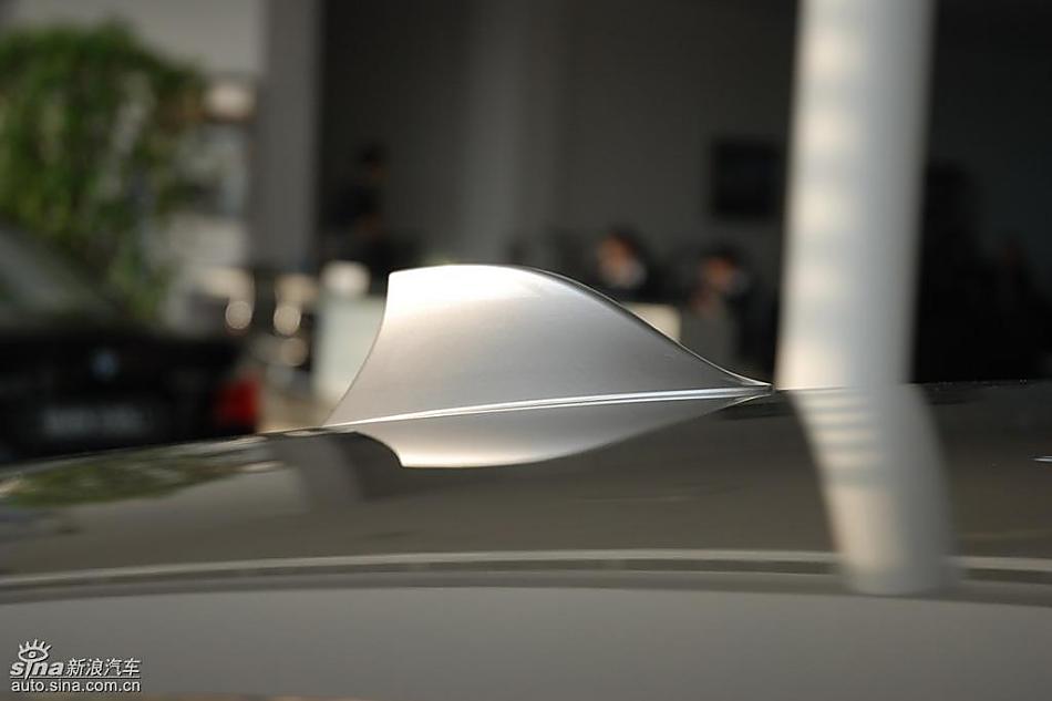 宝马新7系到店外观实拍图