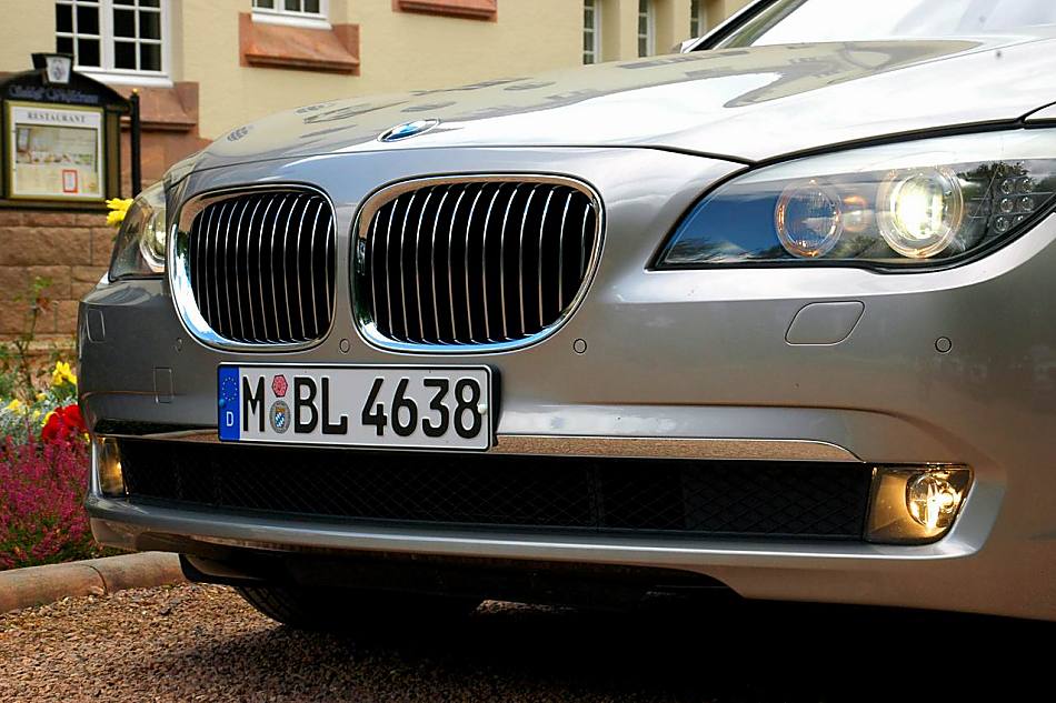 全新宝马7系外观细节