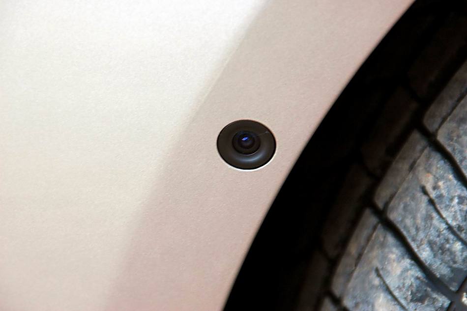 全新宝马7系外观细节