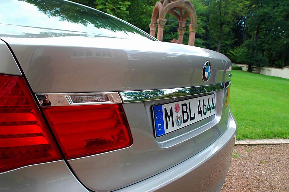 全新宝马7系外观细节