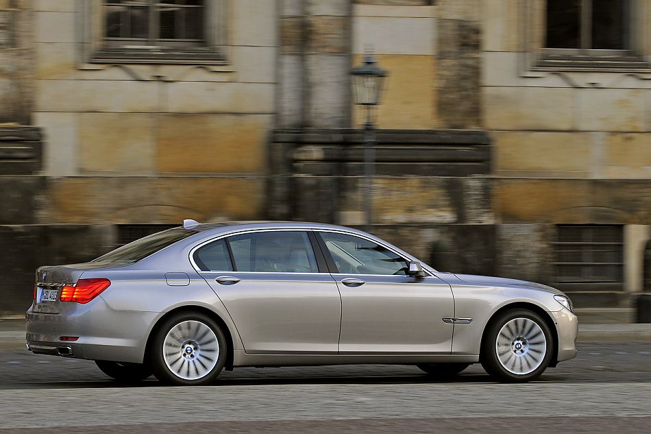 宝马全新一代750Li