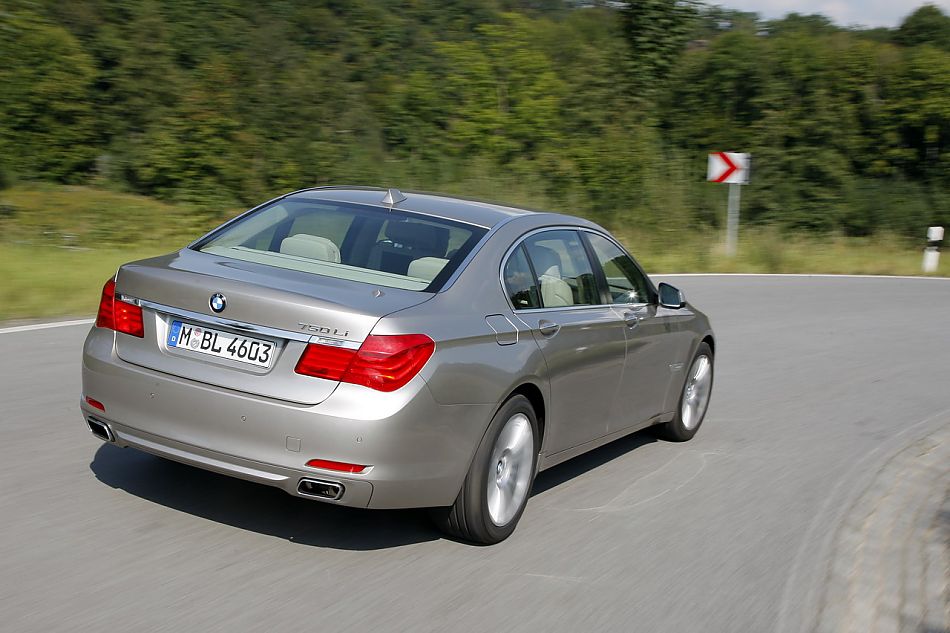 宝马全新一代750Li