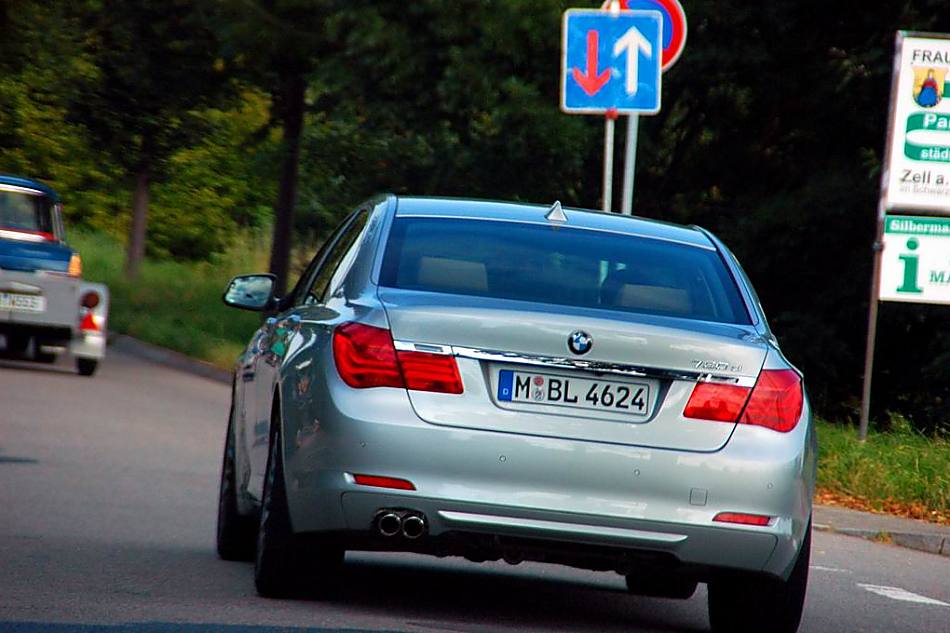 全新宝马7系试车