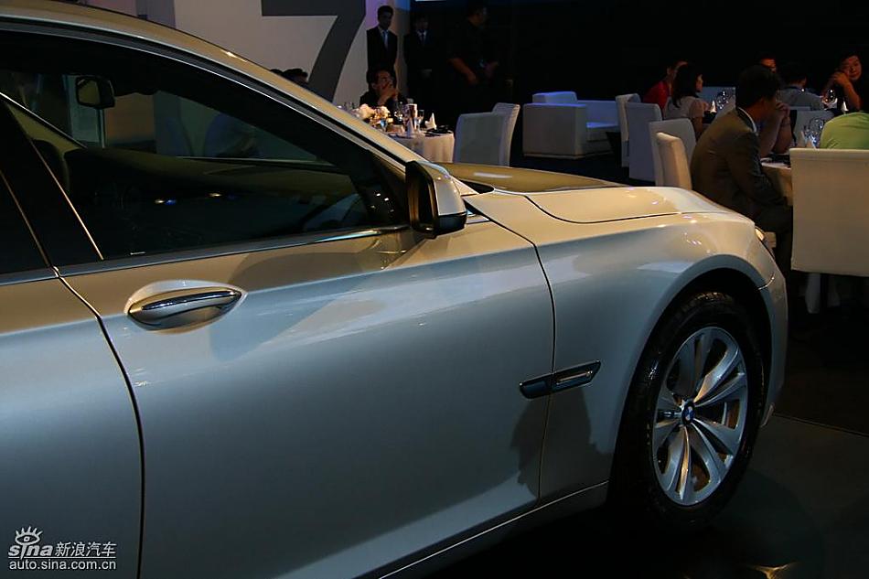 全新BMW730Li