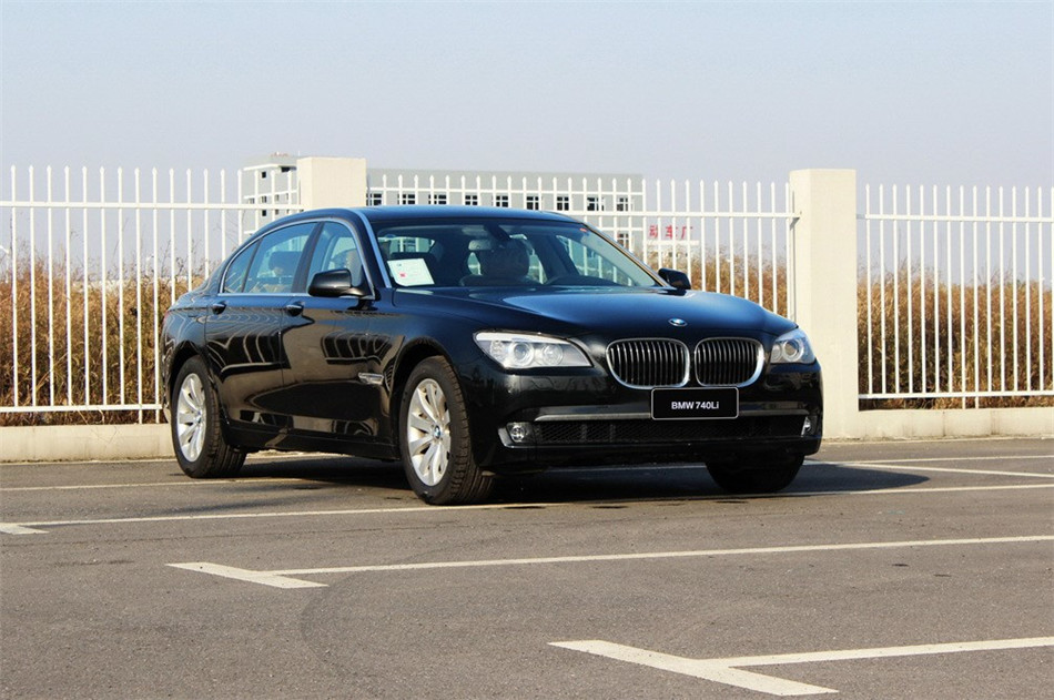 2013款 740Li 3.0T AT 领先型 外观