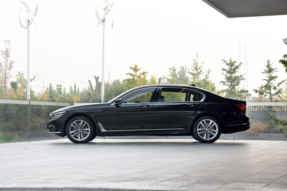 2016款 750Li xDrive四座版 外观