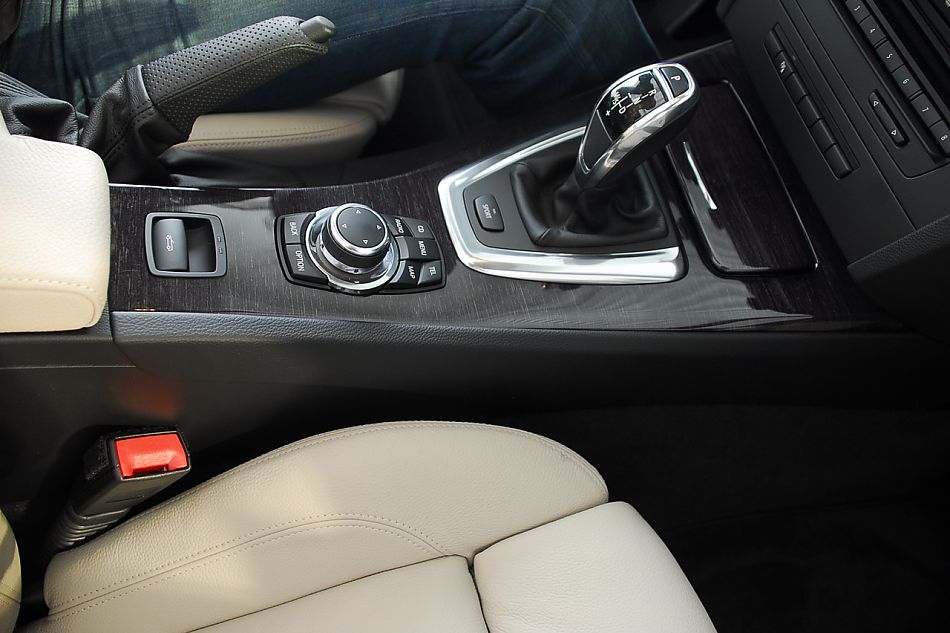 进口宝马3系双门轿跑车与双门敞篷车