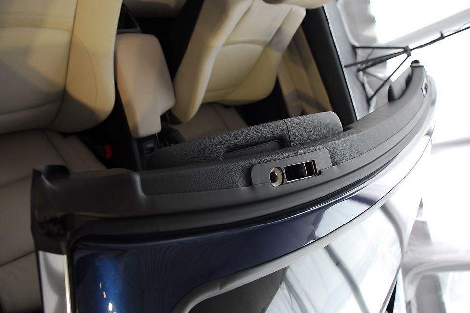 进口宝马3系双门轿跑车与双门敞篷车