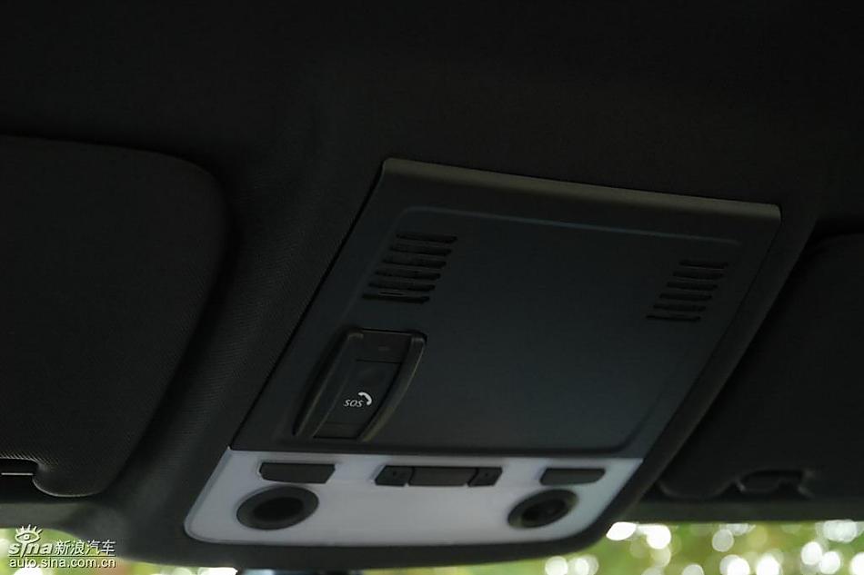 09款宝马3系轿车内饰